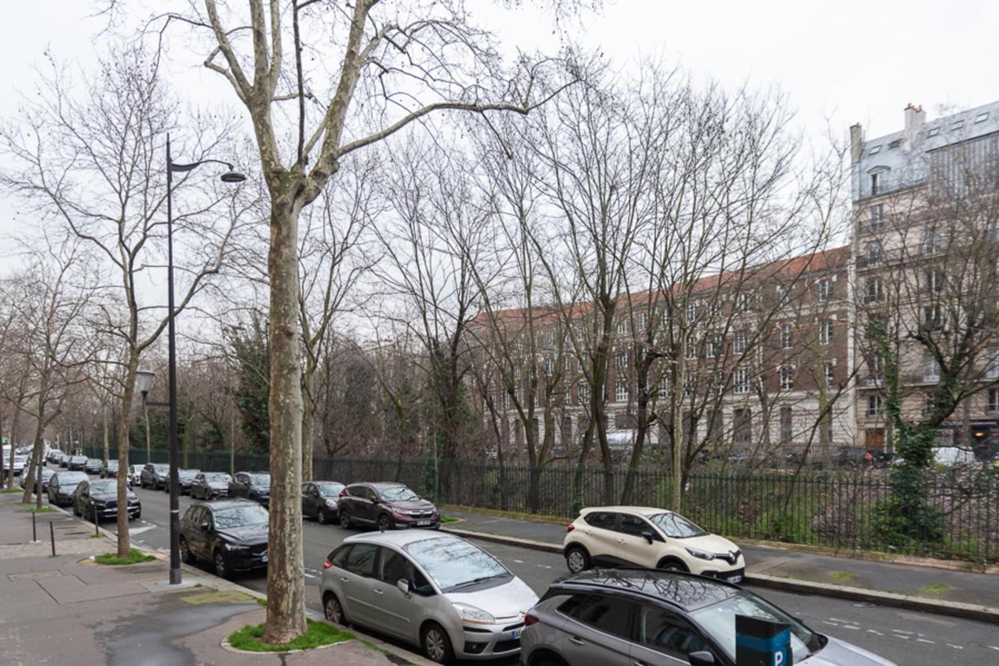 Spacious Nest With Terrace Near Batignolles Apartment *